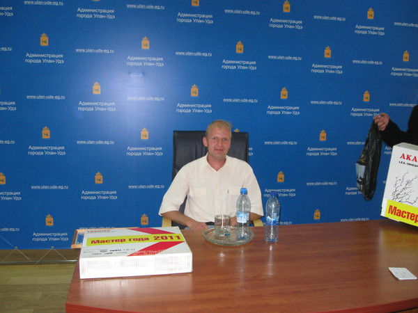 Александр Тихонов