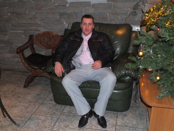 Руслан Никоарэ