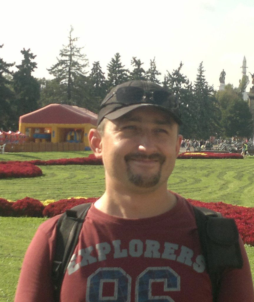 Александр Миколюк