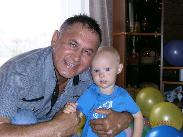 Нафик Шарапов