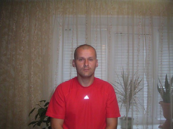 Роман Живаев