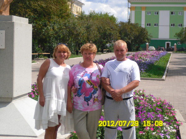 Максим Устинов