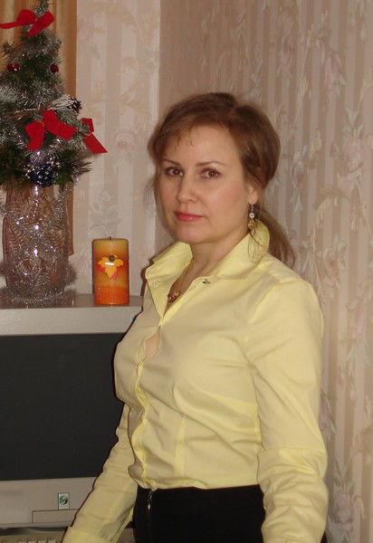 Елена Папирник