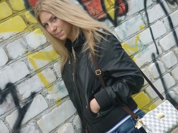 Юлия Хмелёва