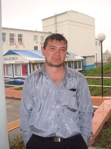 Юрий Иванов