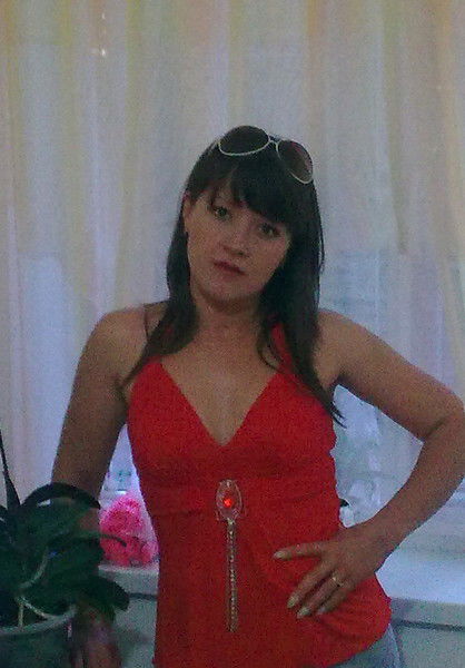 Анна Попова