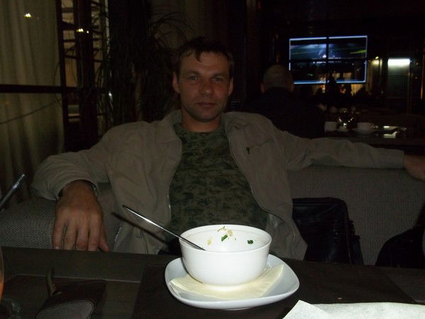 Владислав Скажутин