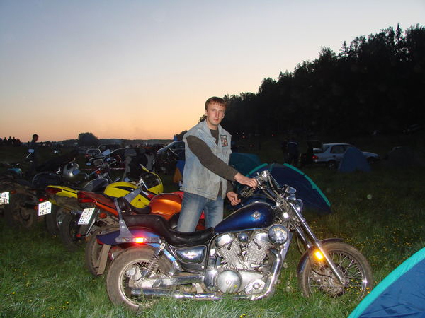 Владимир Жаров