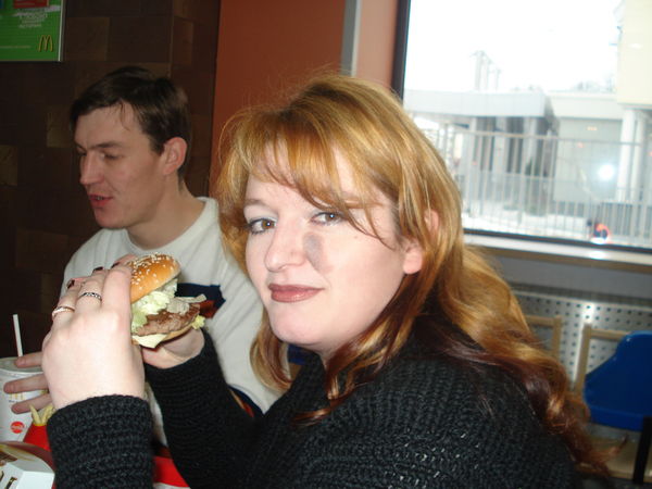 Люба Комарова