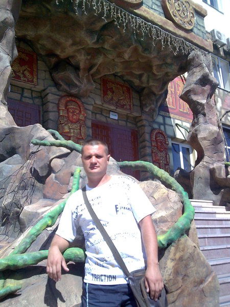 Юрий Баранов