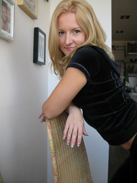 Елена Вечканова