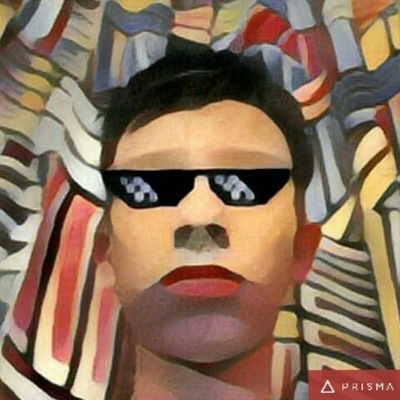 Максим Николаев