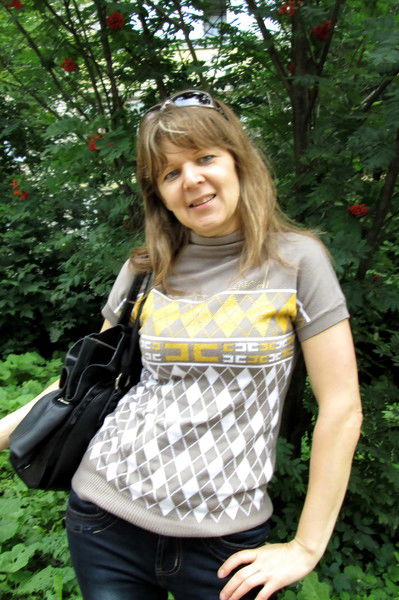 Лена Романова