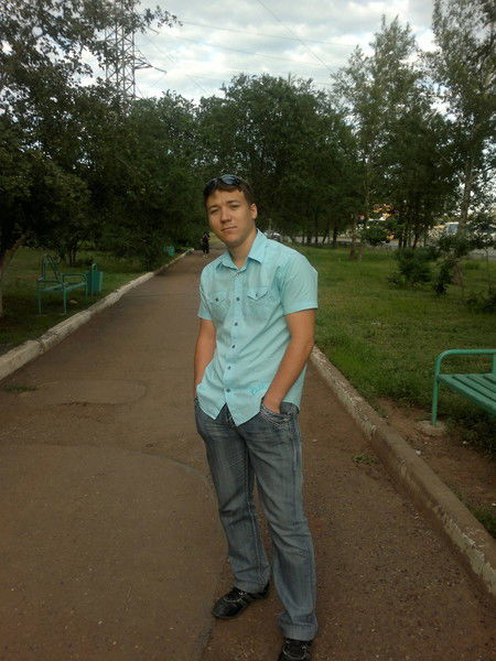 Денис Сенин