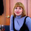 Elena Alesina