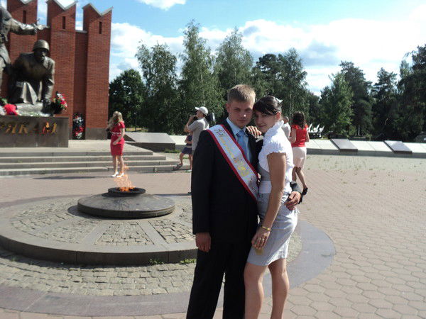 Оленька Костюченко