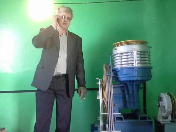 Игорь Комендантов