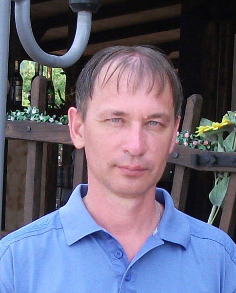 Александр Овчаренко