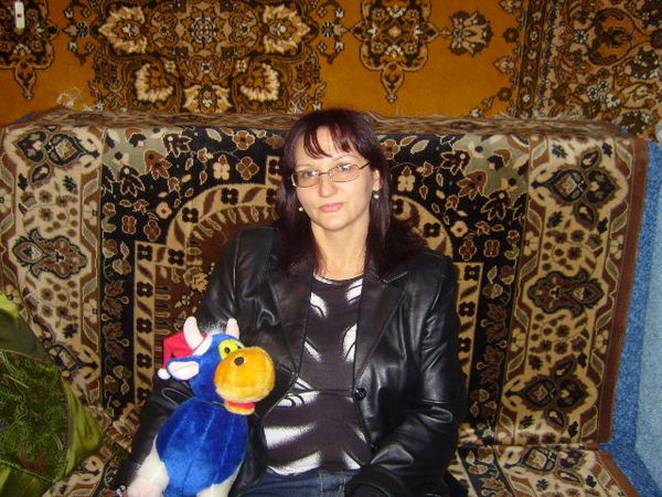 Лариса Сахарова