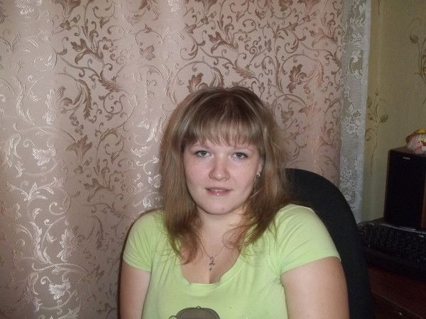 Анюта Попова