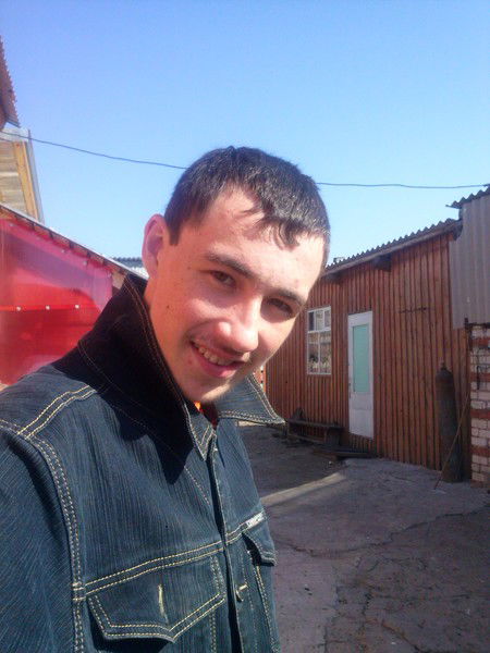 Артем Тихонов