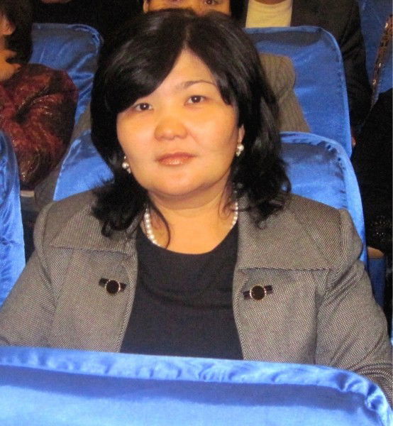 Сапарова Эльмира