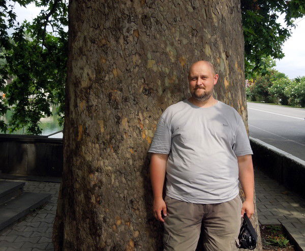 Юрий Петров