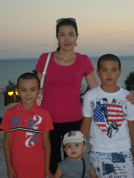 Мадина Жоломанова