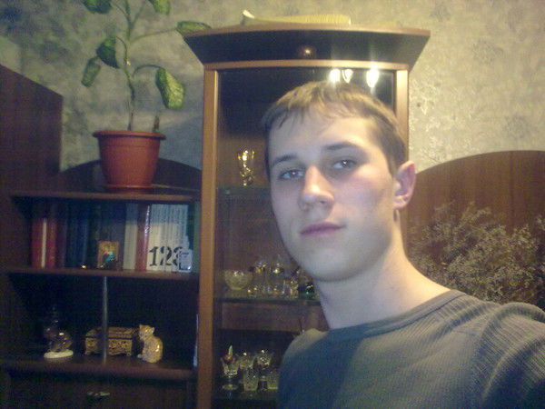 Максим Басов