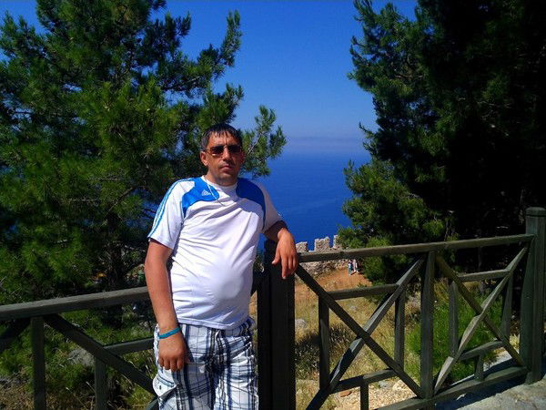 Женя Иванов