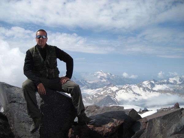 Александр E