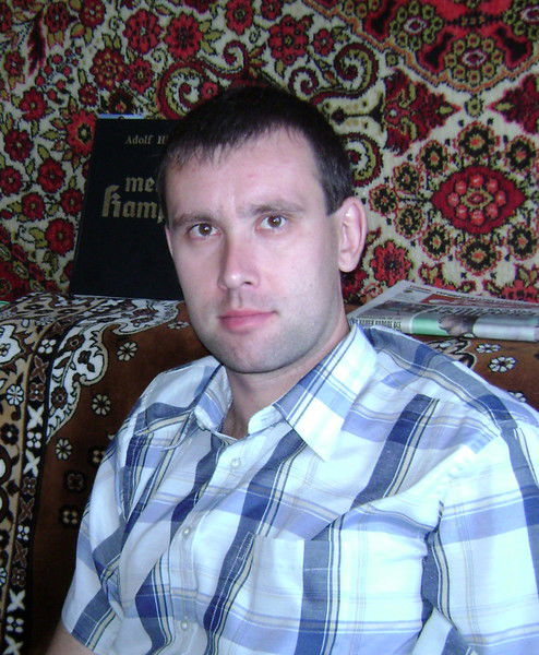 Денис Борисов