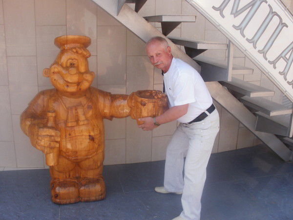 Анатолий Скоробогатько