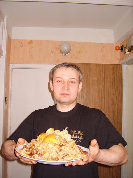 Анвар Ходжаев