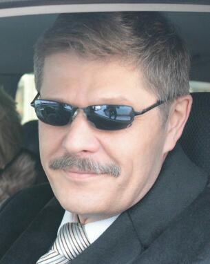 Владимир Абраев