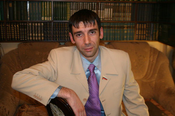 Максим Гнездилов