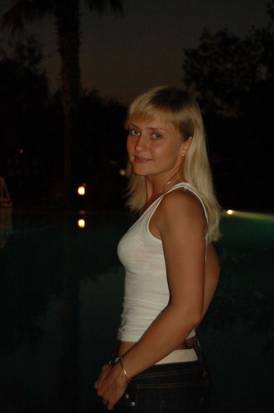 Елена Елена