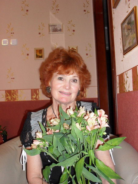 Людмила Леонова