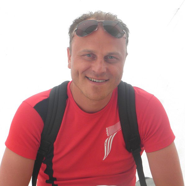 Толик Великоречанин