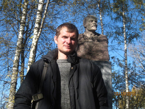 Олег Александров