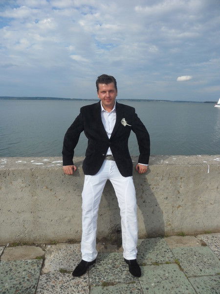 Саша Козлов