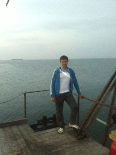 Денис Кретов