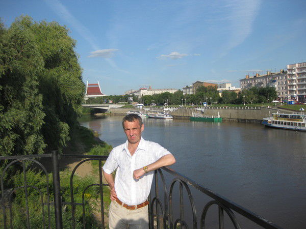 Александр Елисеев