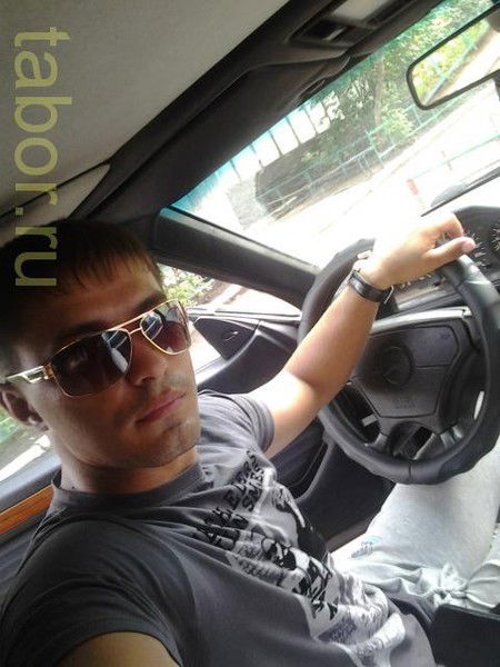 Артём Жданов