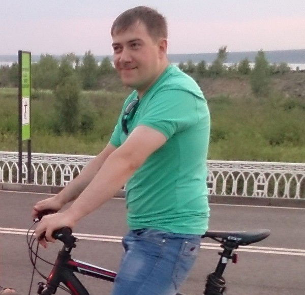 Евгений Батов