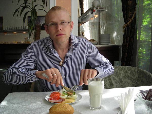 Павел Ещенко