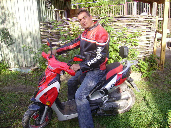 Алексей Дрожжин