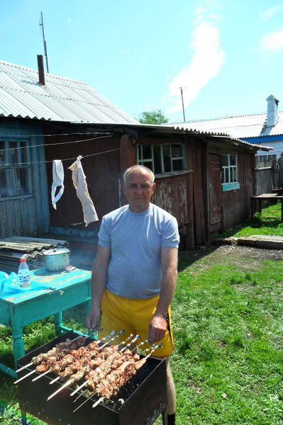 Валера Сумкин