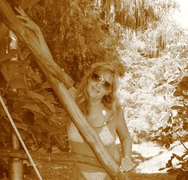 Анжелика Непростая