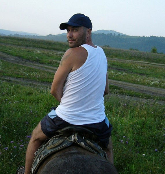 Алексей Комаров